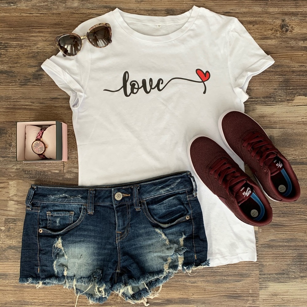 Love Graphic Tee